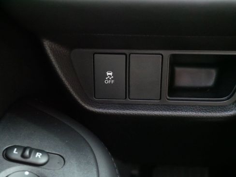 Used 2026 Honda HR-V LX image 28