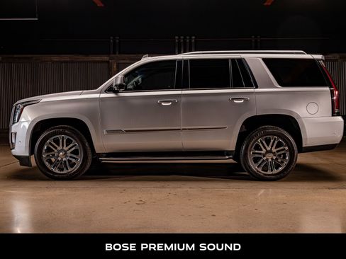 Used 2020 Cadillac Escalade 2WD image 5