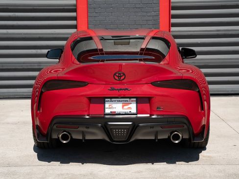 Used 2025 Toyota Supra RWD image 10