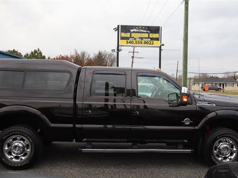 Used 2013 Ford F250 Lariat w/ Chrome Pkg image 4
