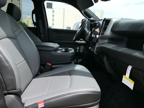 New 2026 RAM 3500 Tradesman AWD/4WD image 25