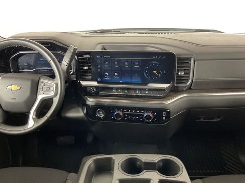 Used 2023 Chevrolet Silverado 1500 LT AWD/4WD image 15