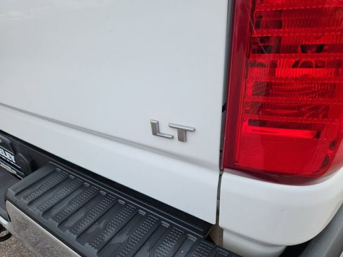 Used 2022 Chevrolet Silverado 3500 LT w/ Convenience Package image 12