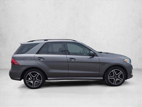 Used 2018 Mercedes-Benz GLE 43 AMG 4MATIC image 4