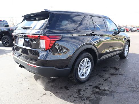 New 2026 Ford Explorer Active image 21