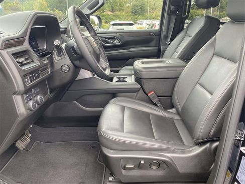 Used 2024 Chevrolet Tahoe LT w/ Luxury Package image 15