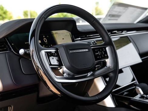 New 2026 Land Rover Range Rover SE AWD/4WD image 18