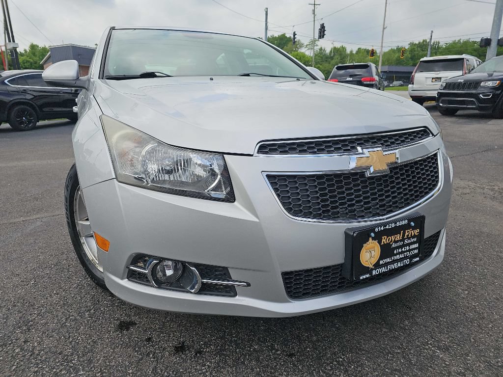 Used 2013 Chevrolet Cruze LT w/ RS Package FWD image 3