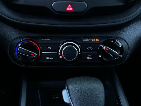 Used 2024 Kia Soul LX image 24