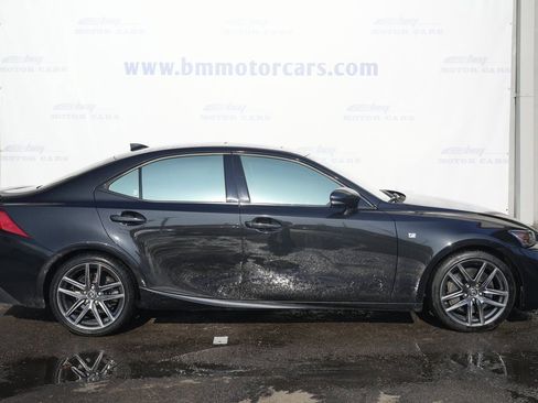 Used 2018 Lexus IS 300 F Sport w/ F Sport Package image 7