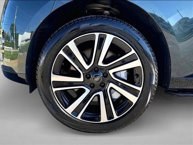 Used 2023 Land Rover Range Rover SE AWD/4WD image 10