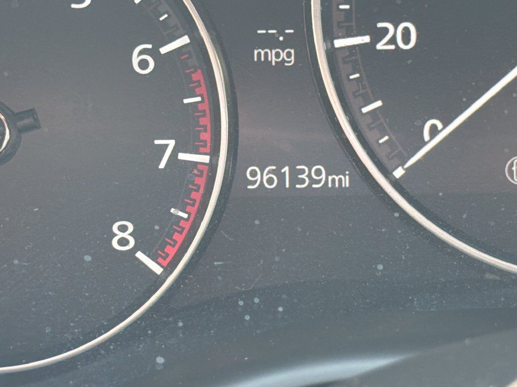 Used 2022 MAZDA MAZDA3 s AWD/4WD image 19