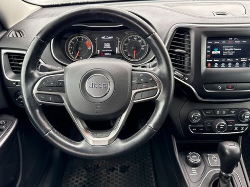 Used 2019 Jeep Cherokee Latitude Plus w/ Cold Weather Group image 14