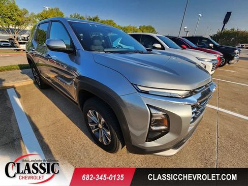 Used 2026 Chevrolet Equinox LT FWD image 1