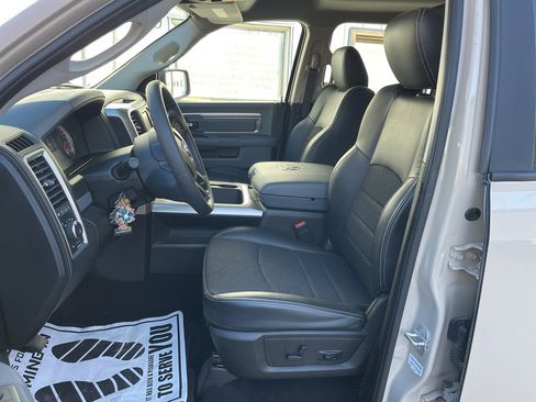 Used 2019 RAM 1500 Classic Warlock image 9