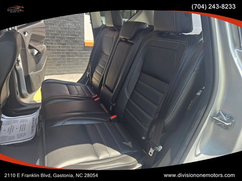 Used 2017 Ford Escape Titanium FWD image 11