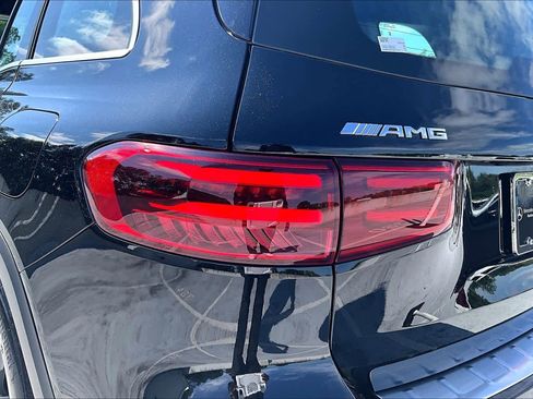Used 2025 Mercedes-Benz GLB 35 AMG 4MATIC image 29