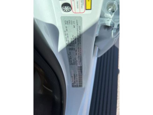 Used 2025 RAM 1500 Laramie image 27