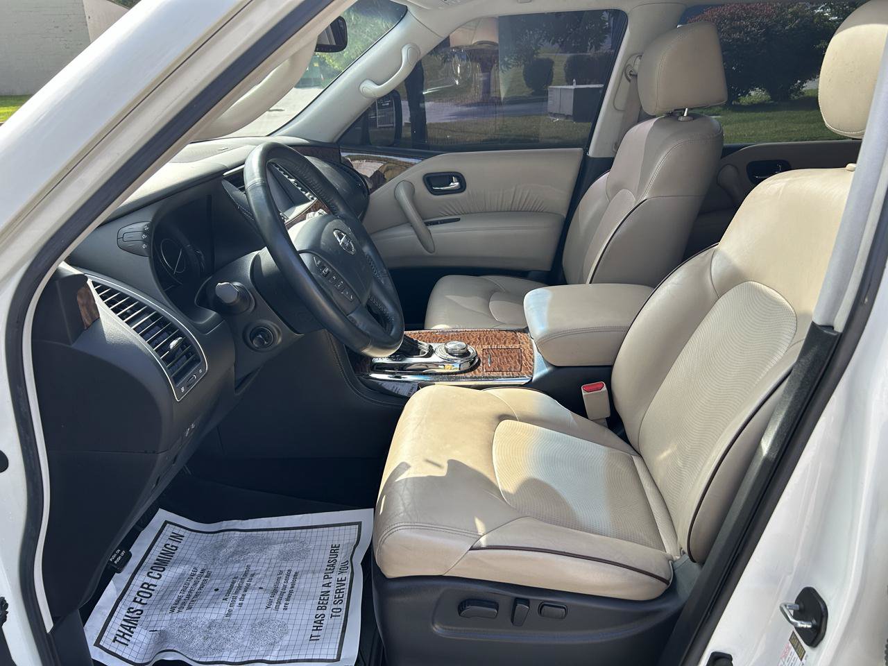 Used 2017 Nissan Armada Platinum w/ Interior Lighting Package AWD/4WD image 11