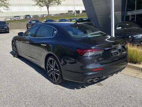 Used 2022 Maserati Quattroporte Modena image 7