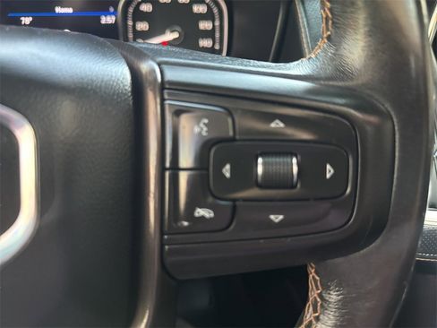 Used 2021 GMC Yukon AT4 w/ Technology Package image 18