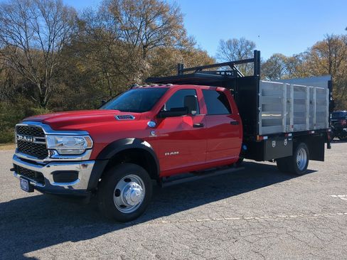 Used 2021 RAM 5500 Tradesman w/ Chrome Appearance Group image 6
