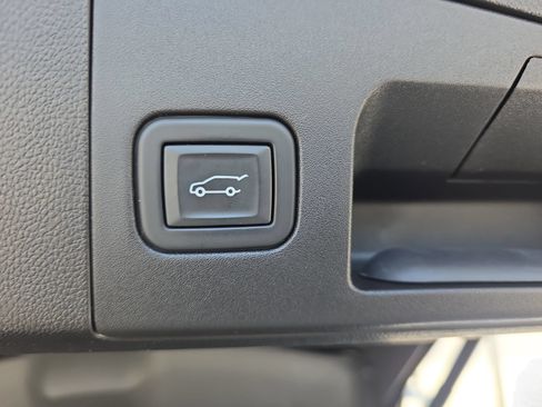 Used 2023 Cadillac XT4 Sport w/ Cold Weather Package FWD image 13