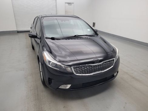 Used 2017 Kia Forte S w/ S Premium Package FWD image 14