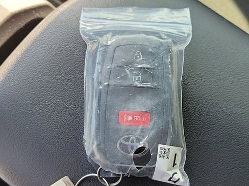 Used 2024 Toyota Prius LE image 34