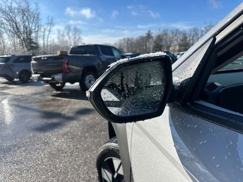 Used 2025 Hyundai Kona SEL image 13