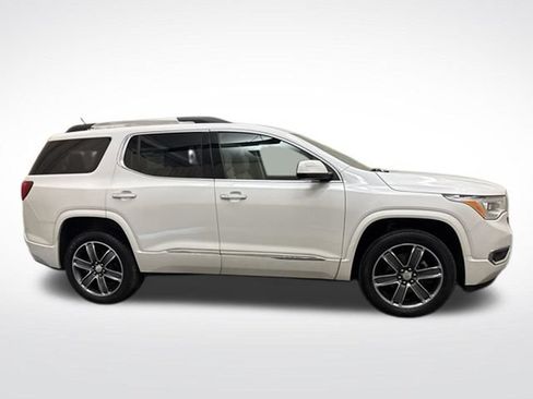 Used 2019 GMC Acadia Denali w/ Technology Package AWD/4WD image 4