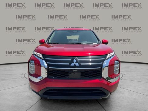 Used 2025 Mitsubishi Outlander ES FWD image 8