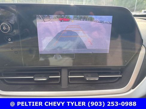 Used 2024 Chevrolet Trax LS image 14