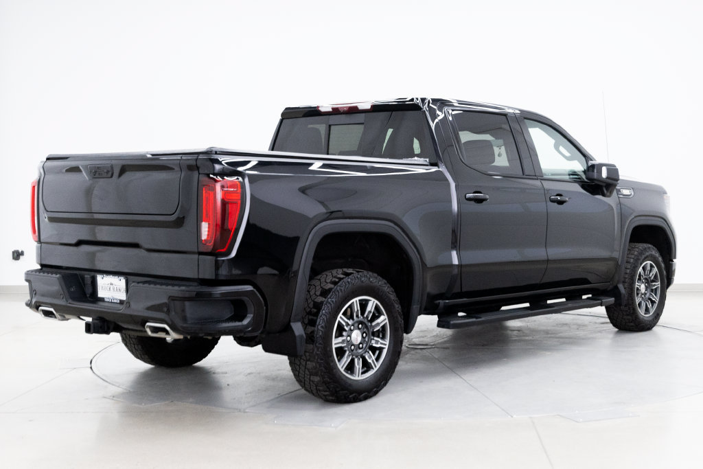Used 2024 GMC Sierra 1500 AT4 w/ Technology Package AWD/4WD image 7