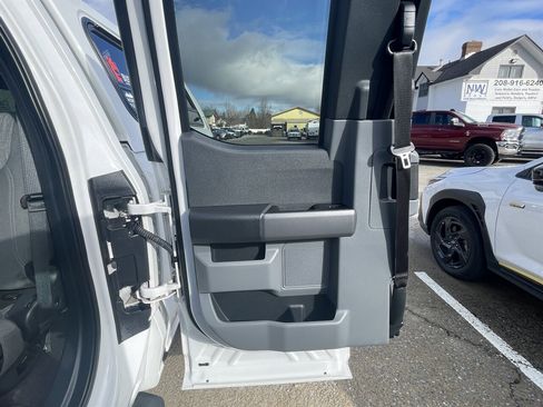 Used 2021 Ford F150 XLT image 10