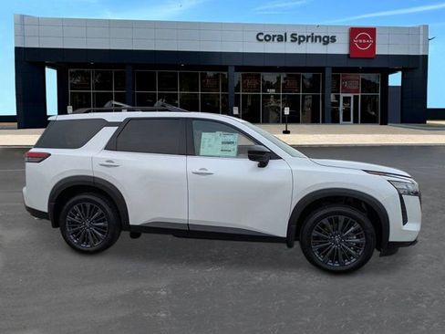 New 2026 Nissan Pathfinder SL w/ SL Premium Package FWD image 6