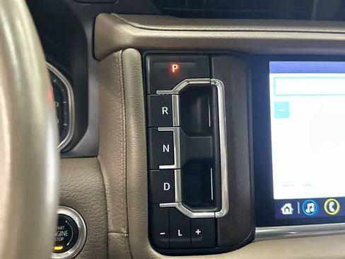 Used 2021 GMC Yukon XL Denali w/ Denali Premium Package RWD image 24