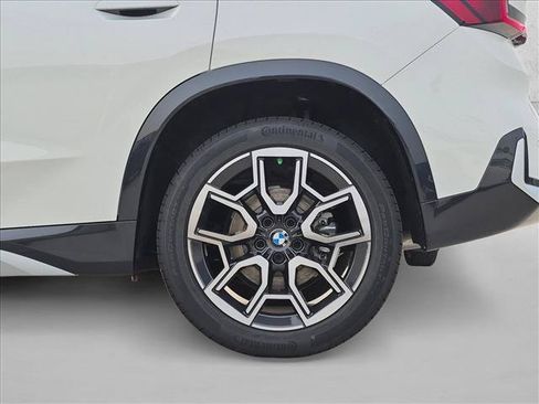 New 2027 BMW X1 xDrive28i AWD/4WD image 10
