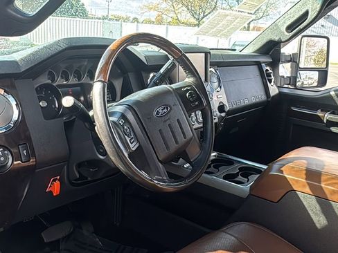 Used 2016 Ford F450 Platinum w/ Platinum Package image 37