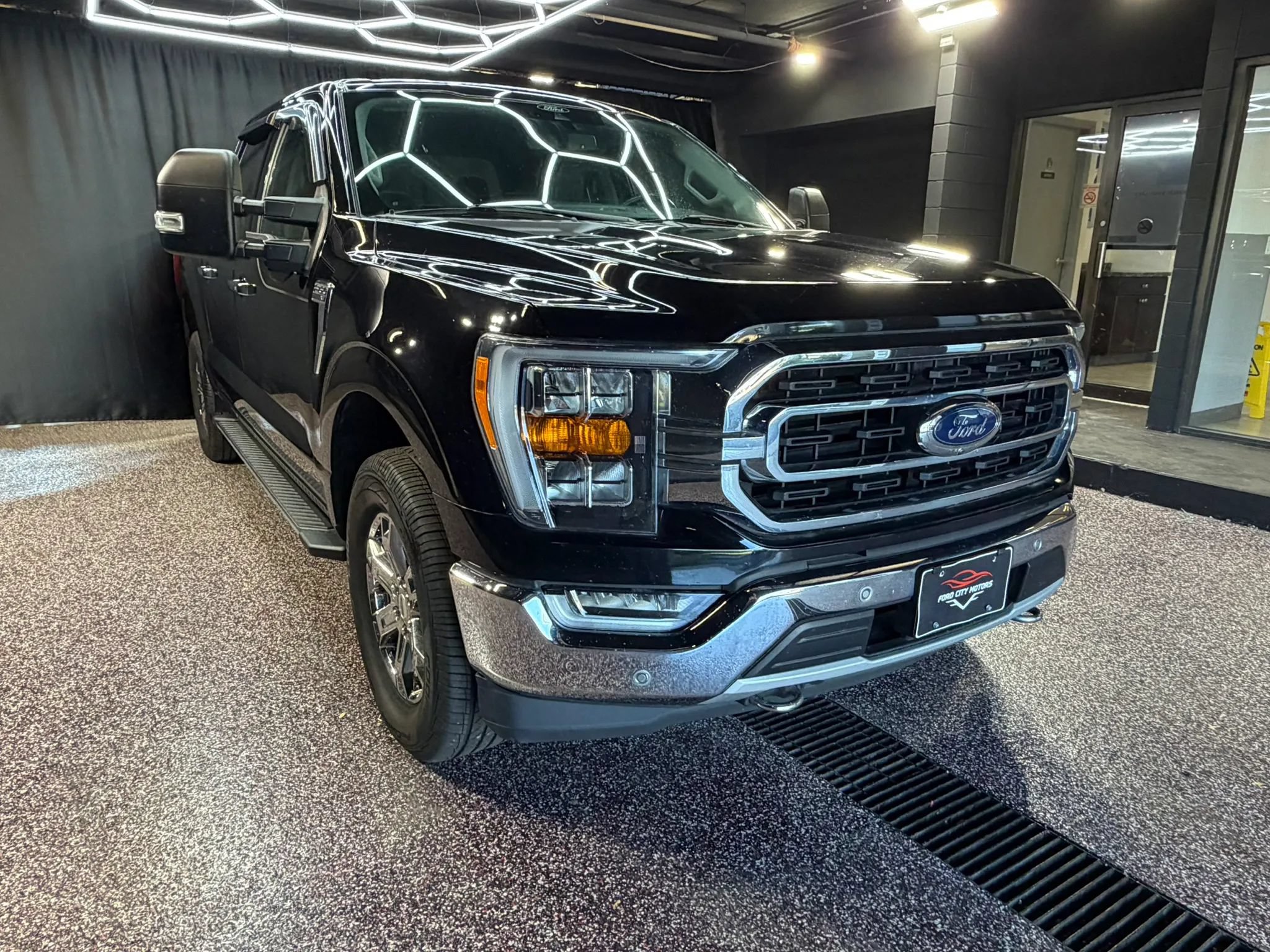 Used 2021 Ford F150 XLT w/ Equipment Group 302A High AWD/4WD image 11