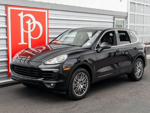 Used 2015 Porsche Cayenne S AWD/4WD image 40