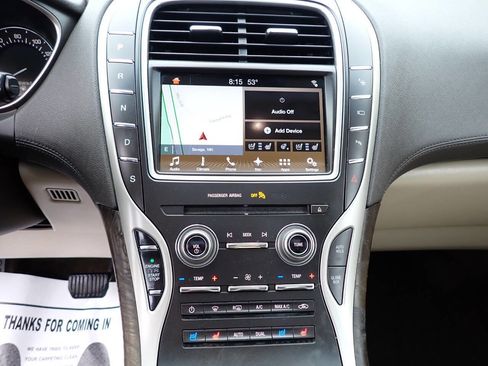 Used 2017 Lincoln MKX Reserve AWD/4WD image 10