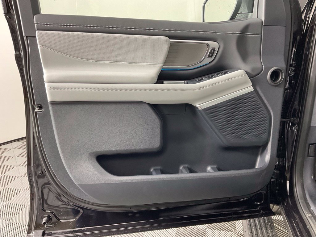 New 2027 Ford Expedition Platinum w/ Platinum Ultimate Package AWD/4WD image 12
