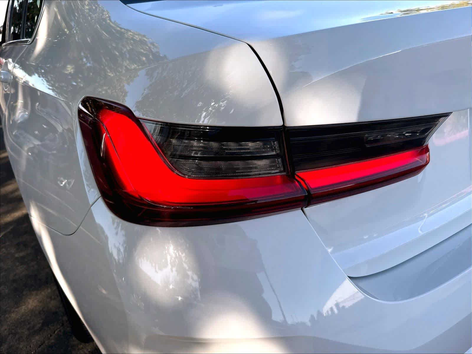 Used 2026 BMW 330i Sedan w/ Convenience Package RWD image 20