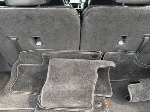 Used 2021 Kia Sorento SX Prestige image 34