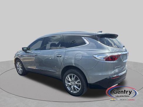 Used 2023 Buick Enclave Essence w/ Experience Buick Package AWD/4WD image 2