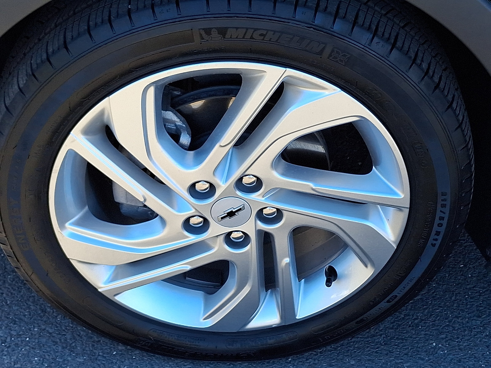 Used 2023 Chevrolet Bolt LT FWD image 7