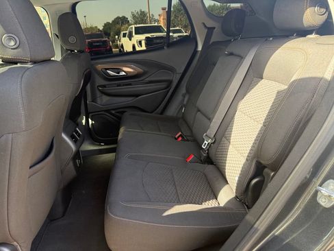 Used 2020 GMC Terrain SLE FWD image 22