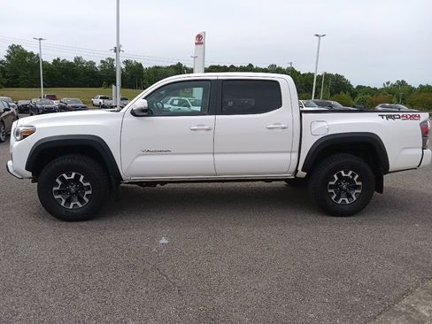 Used 2021 Toyota Tacoma TRD Off-Road w/ Technology Package AWD/4WD image 6
