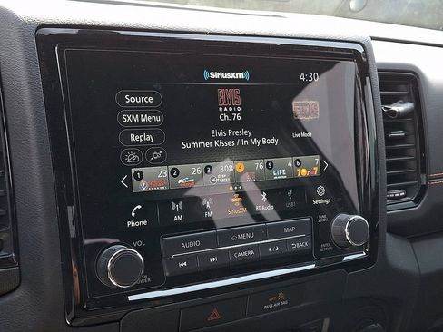 Used 2022 Nissan Frontier PRO-4X AWD/4WD image 18